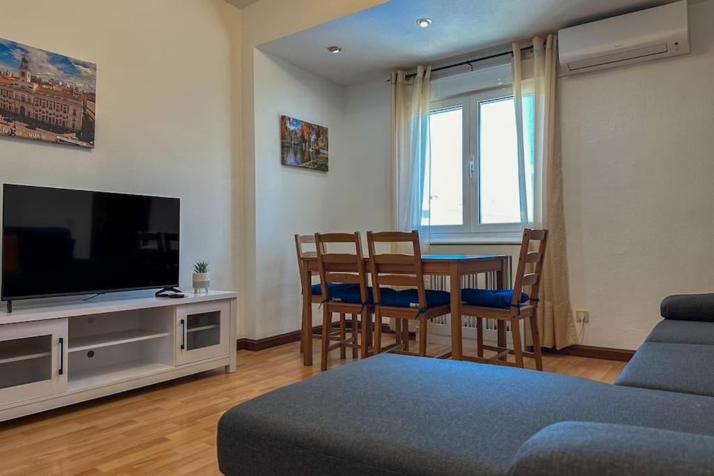Luminoso Apartamento Turistico En Chamartin Madrid Esterno foto